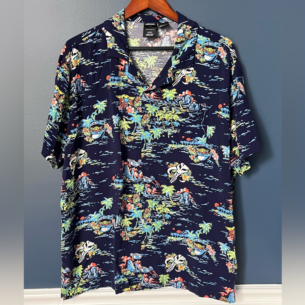 Star Wars themed button up shirt Navy Size XXL Men’s. 1065
